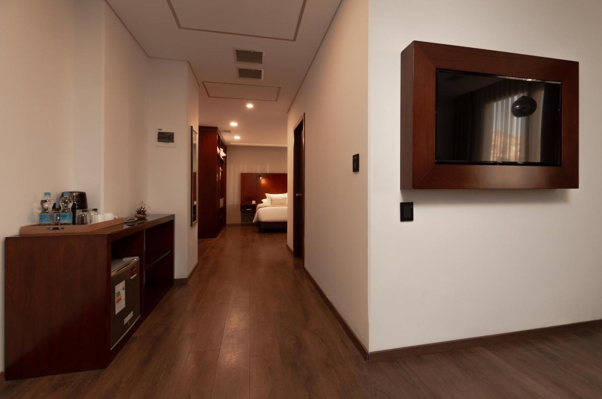 Hotel Mitru Sur